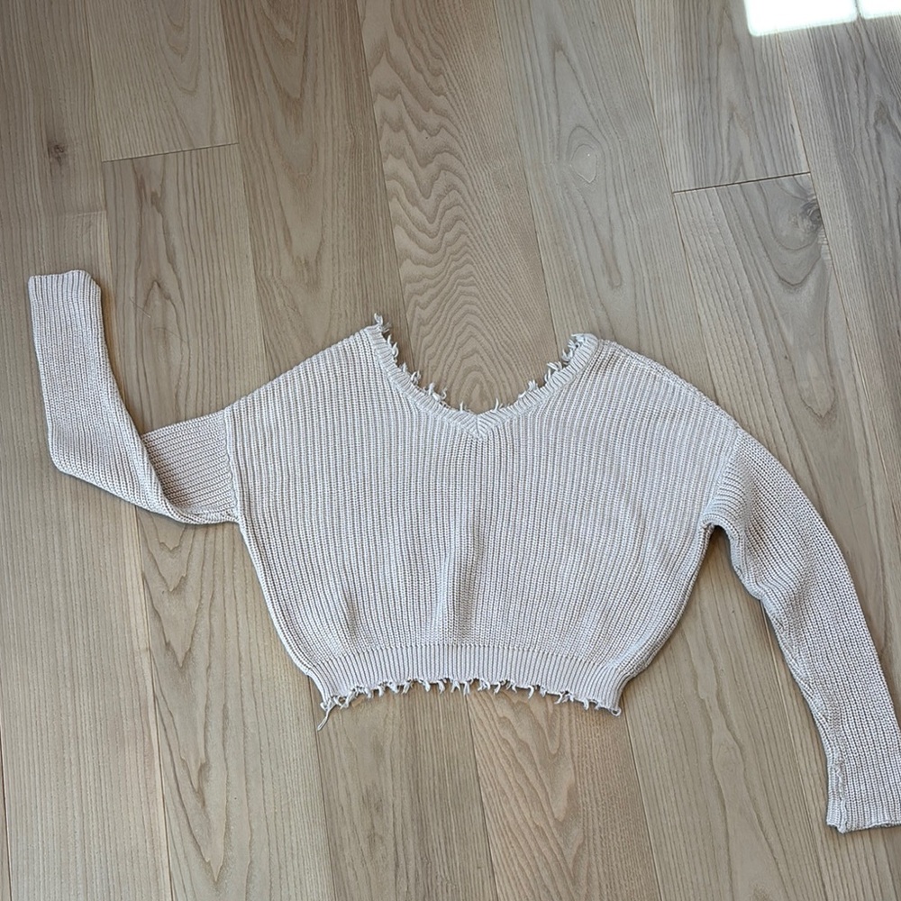 Jessica Simpson Cream V-Neck Sweater